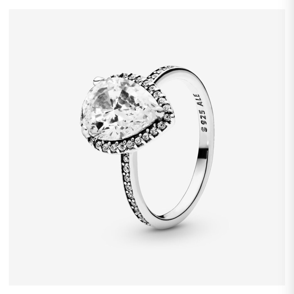 Pandora Sparkling Teardrop Halo Ring